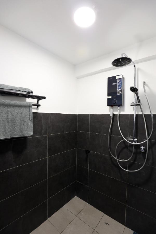Cozy Homestay With Karaoke System & Pool Table Κουάλα Λουμπούρ Εξωτερικό φωτογραφία